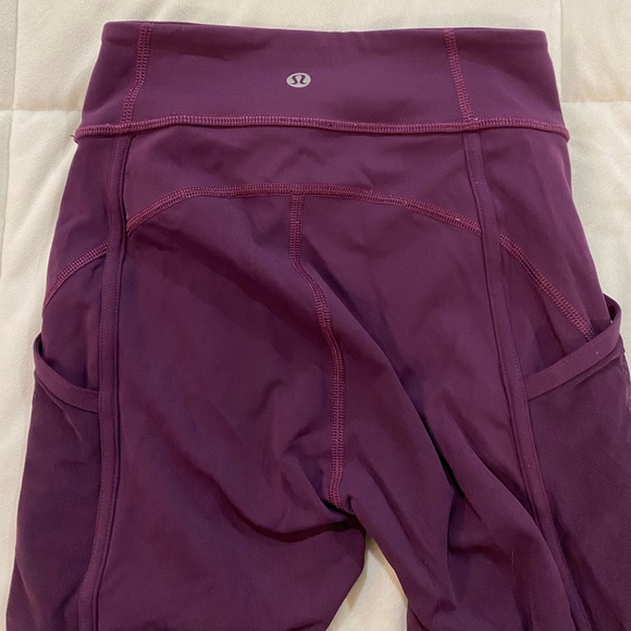 Eggplant purple mesh lulu lemon size 2 leggings - Picture 3 of 4
